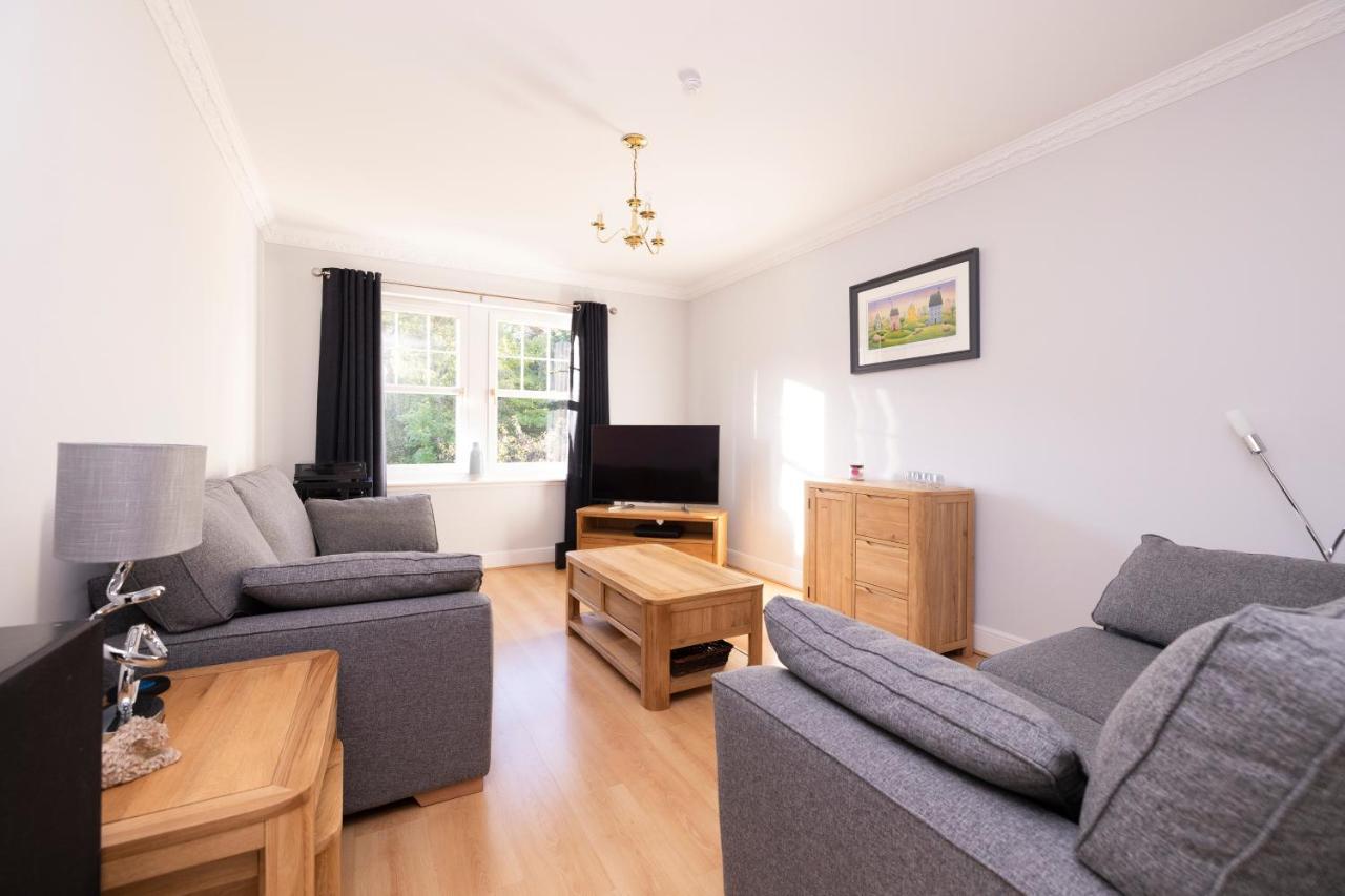 Joivy Modern Flat With Free Parking Apartment Edinburgh Bagian luar foto