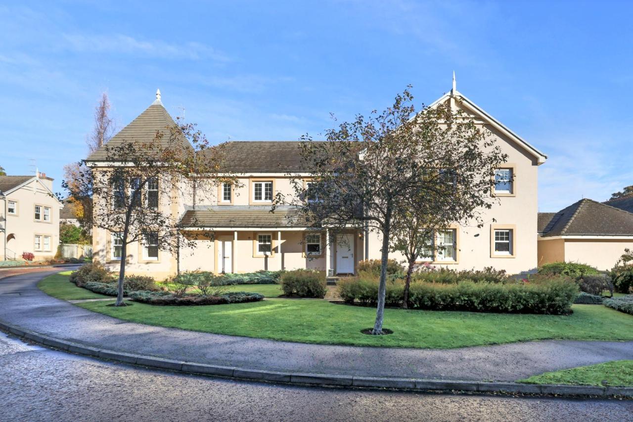 Joivy Modern Flat With Free Parking Apartment Edinburgh Bagian luar foto